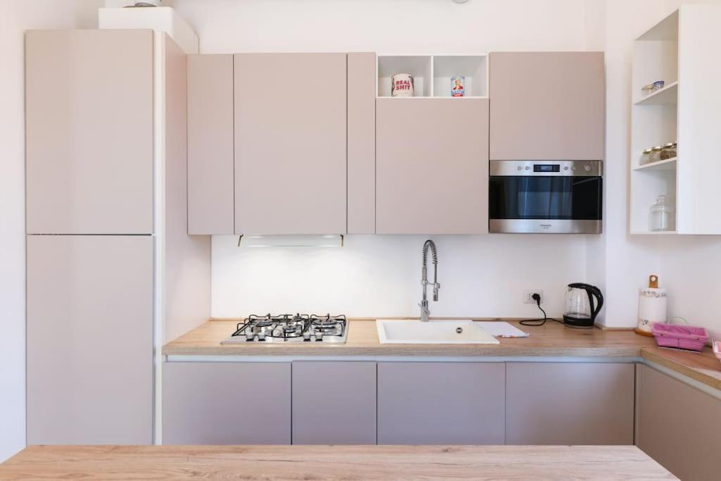 Appartement Primopiano - Rinuccini à Milan Extérieur photo