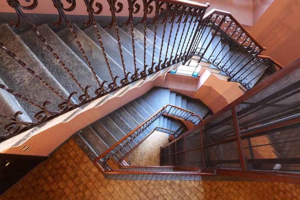 Appartement Primopiano - Rinuccini à Milan Extérieur photo