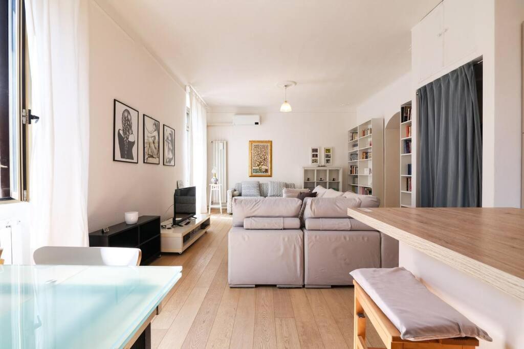 Appartement Primopiano - Rinuccini à Milan Extérieur photo