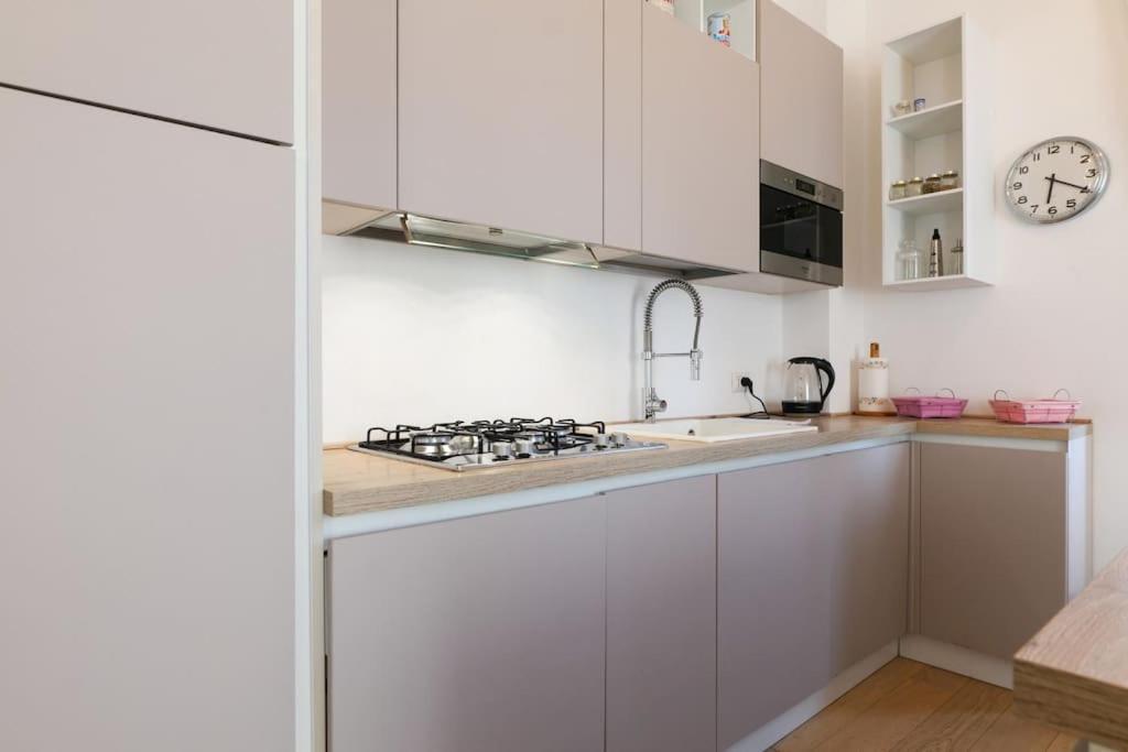 Appartement Primopiano - Rinuccini à Milan Extérieur photo