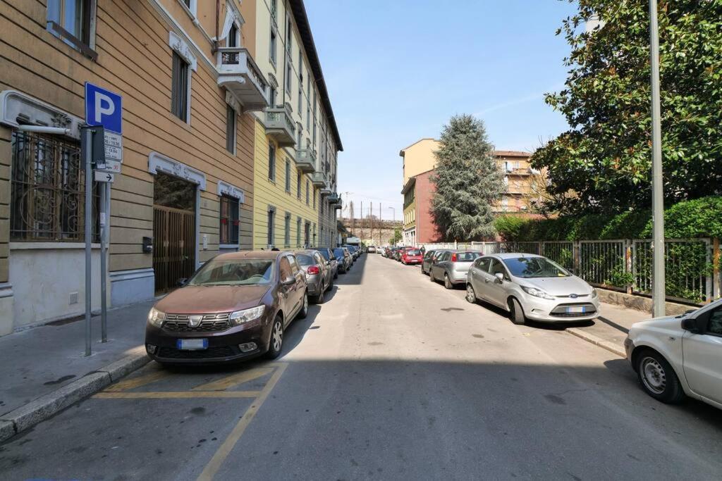 Appartement Primopiano - Rinuccini à Milan Extérieur photo