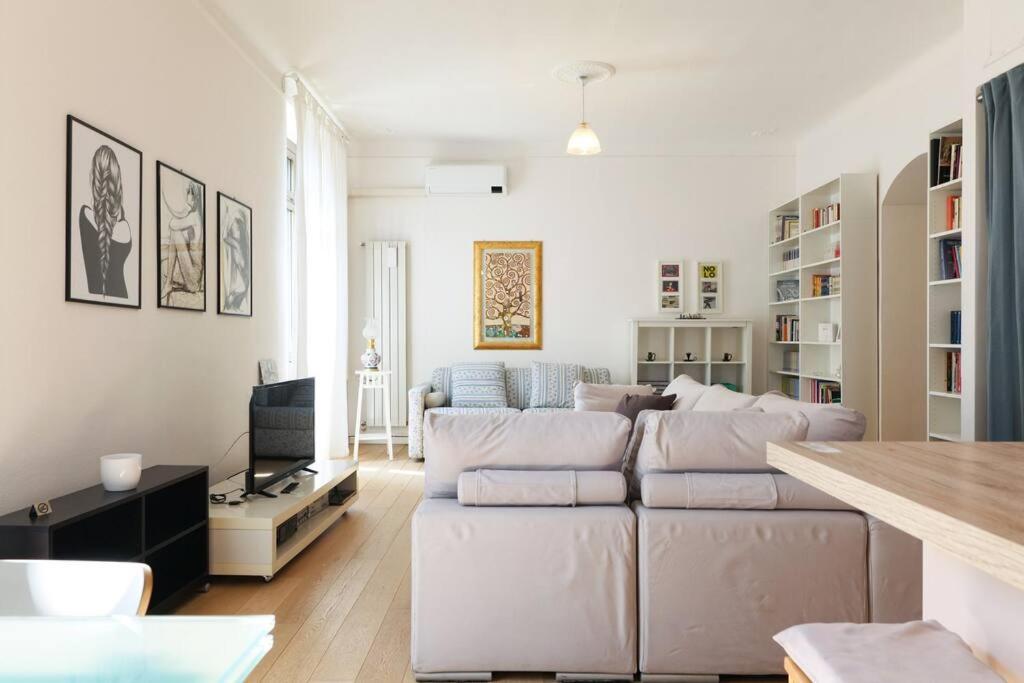 Appartement Primopiano - Rinuccini à Milan Extérieur photo